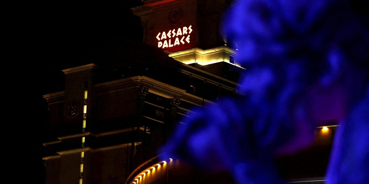 Caesars Entertainment Narrows Loss Ahead of Fertitta Acquisition