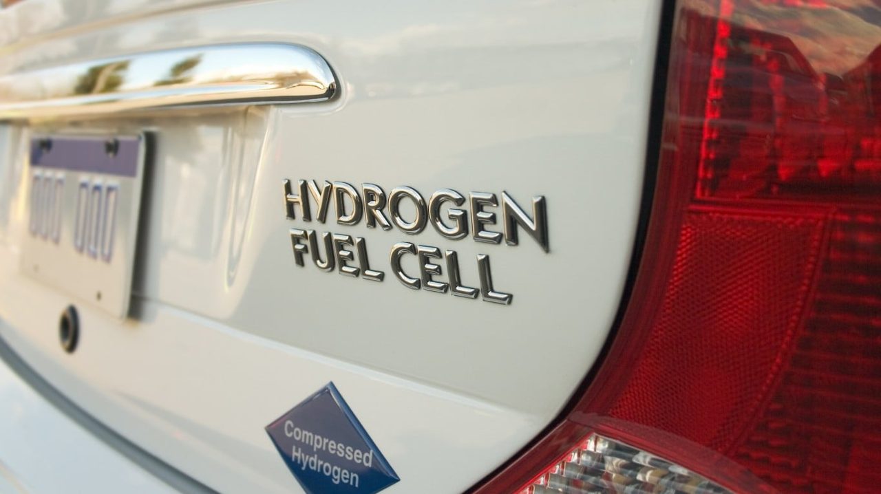 FuelCell Energy Sinks 8%, Bloom Energy Falls 3%, Plug Power Drops 3%: What’s Behind the Hydrogen Stock Selloff?