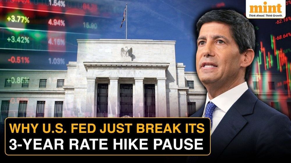 Gold falls more than 1% after Fed hikes interest rates