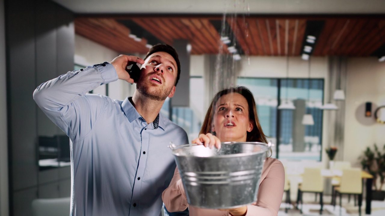 Home insurers pocket $8.8M a day in investment income when claims are delayed, new analysis finds