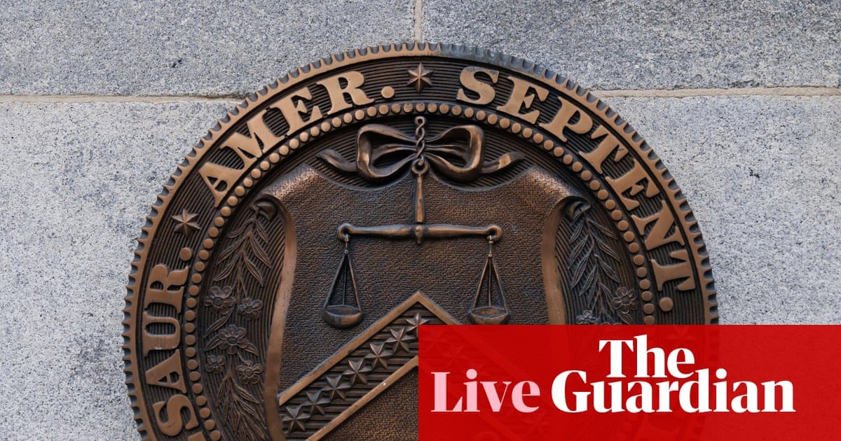 US long-term borrowing costs hit 25-year high, as inflation fears hit bond sale – business live