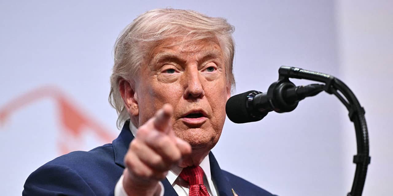 Trump Media Earnings Reveal Huge Loss as DJT Bitcoin Bets Backfire