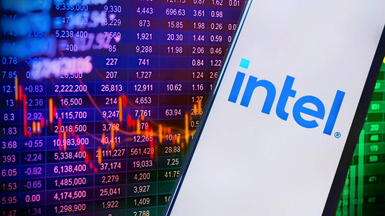 Intel’s Strongest Revenue Growth in 15 Years Points to 30% Upside