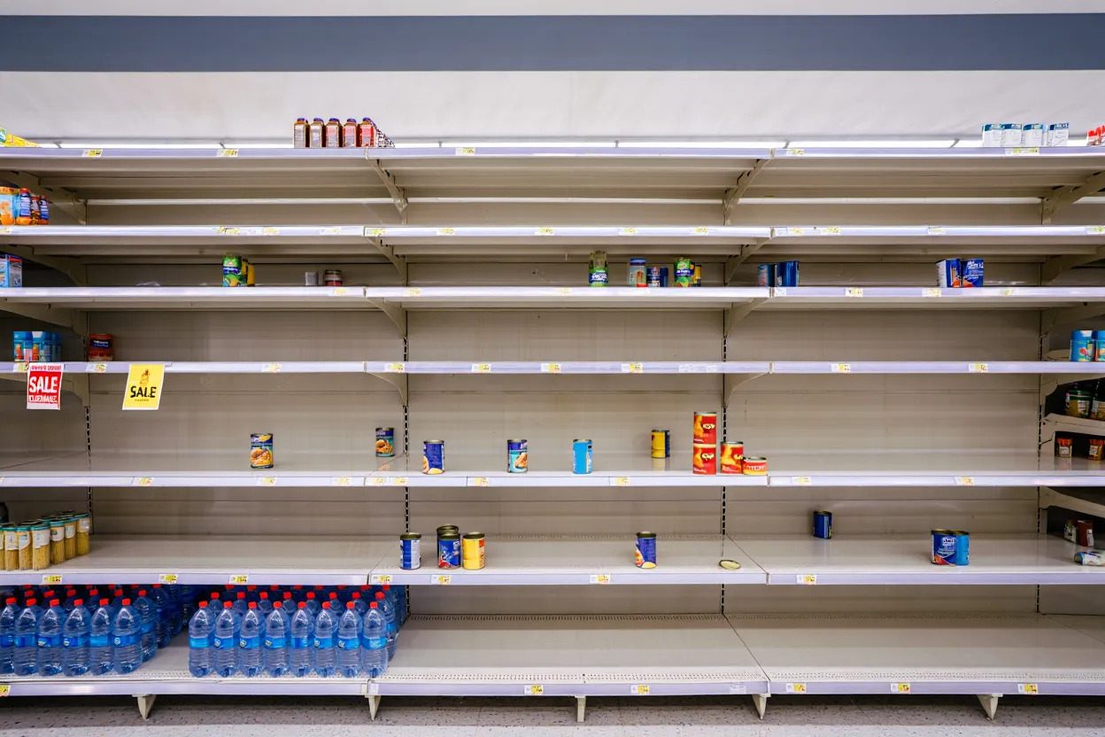 US Grocery Sales Drop as Unit Growth Turns Negative