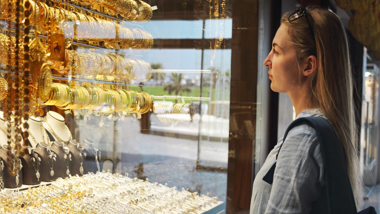 Gold crashes from $5,500 to $4,160 since the Iran conflict began, but experts see a massive buying opportunity