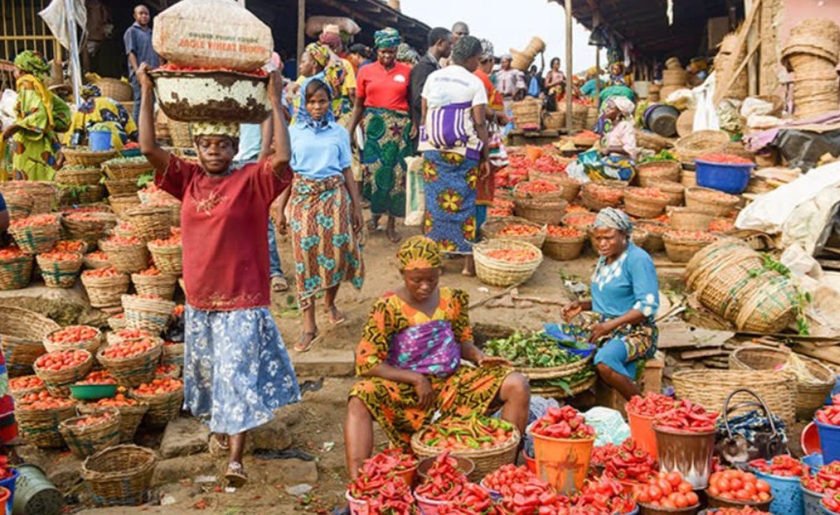 Nigerians earning N150,000–N250,000 feel inflation most—CBN