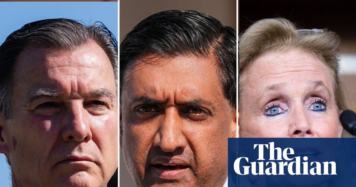 Democratic lawmakers propose bank funded by China tariffs to boost US manufacturing