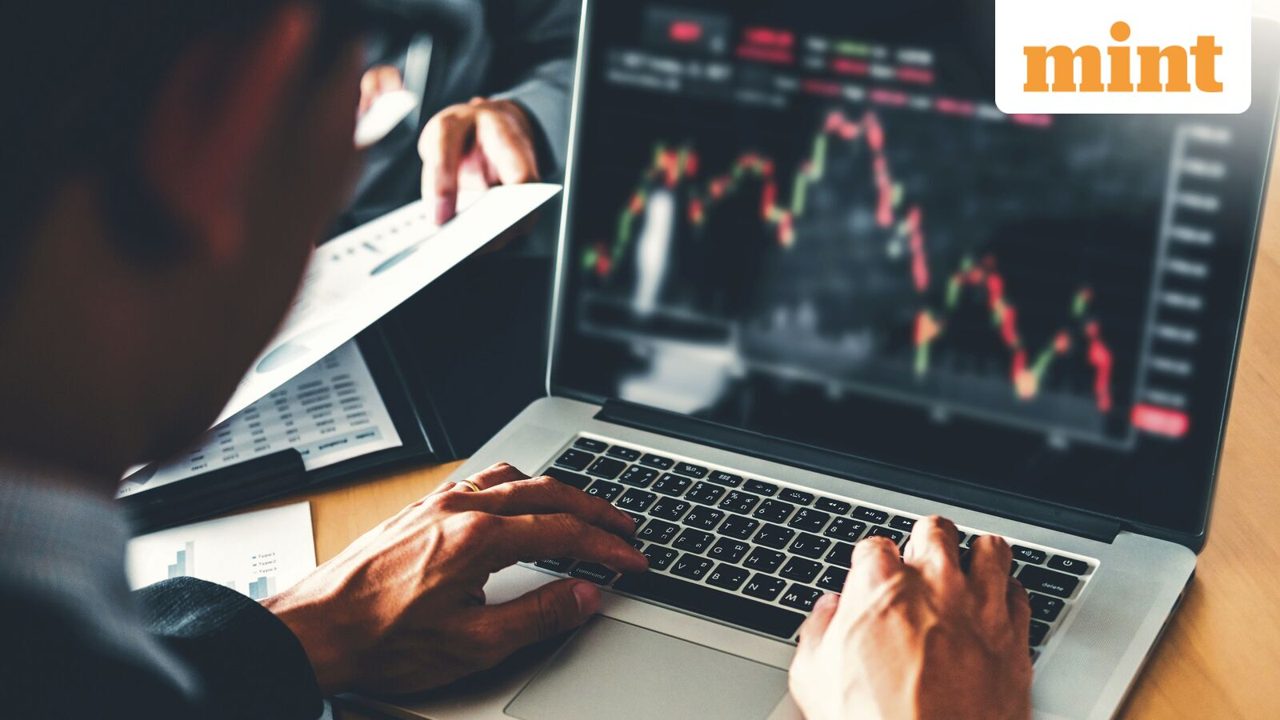 Indian stocks set for flat open amid easing crude prices and geopolitical uncertainty