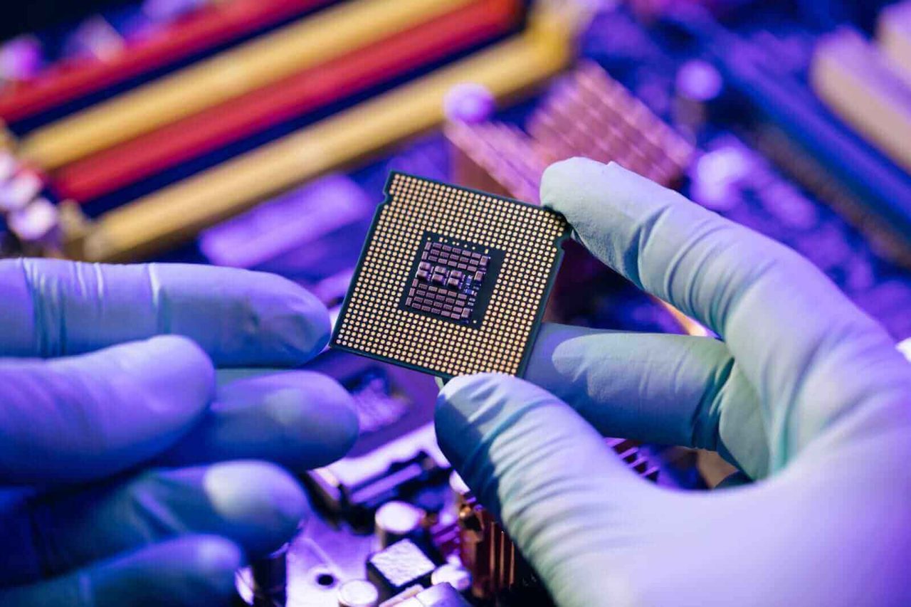 Wall Street Is Suddenly Bullish on This Under-the-Radar Chip Stock