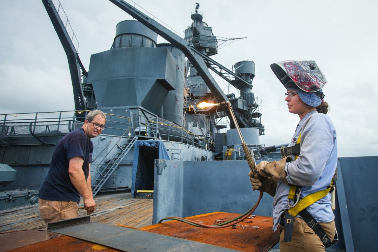 Jamie Dimon says six-figure shipyard jobs are the new ‘American Dream’—but candidates will need to endure hours of extreme heat, cold, and rain