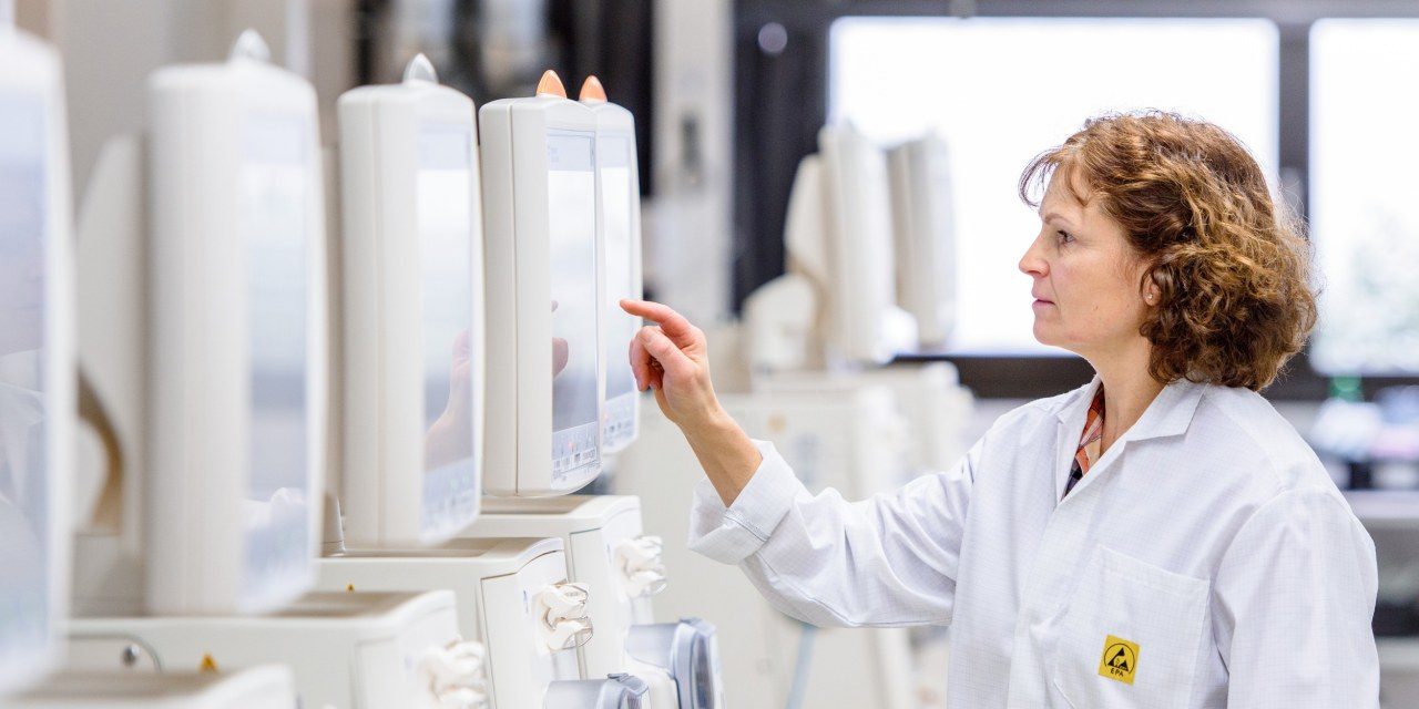 Fresenius Medical Care Shares Drop After U.S. Treatment Volumes Fall Further