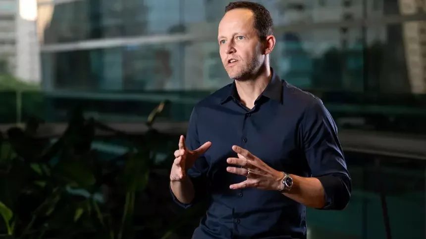 B3 Names Christian Egan CEO; Vale Appoints Interim Chair Bruijn