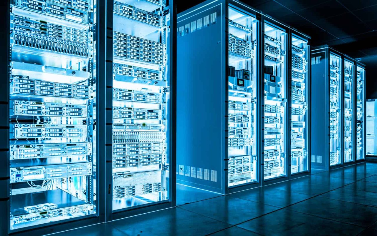 Dell and Super Micro Rally 10%, Hewlett Packard Enterprise Climbs 6% as AI Server Stocks Surge