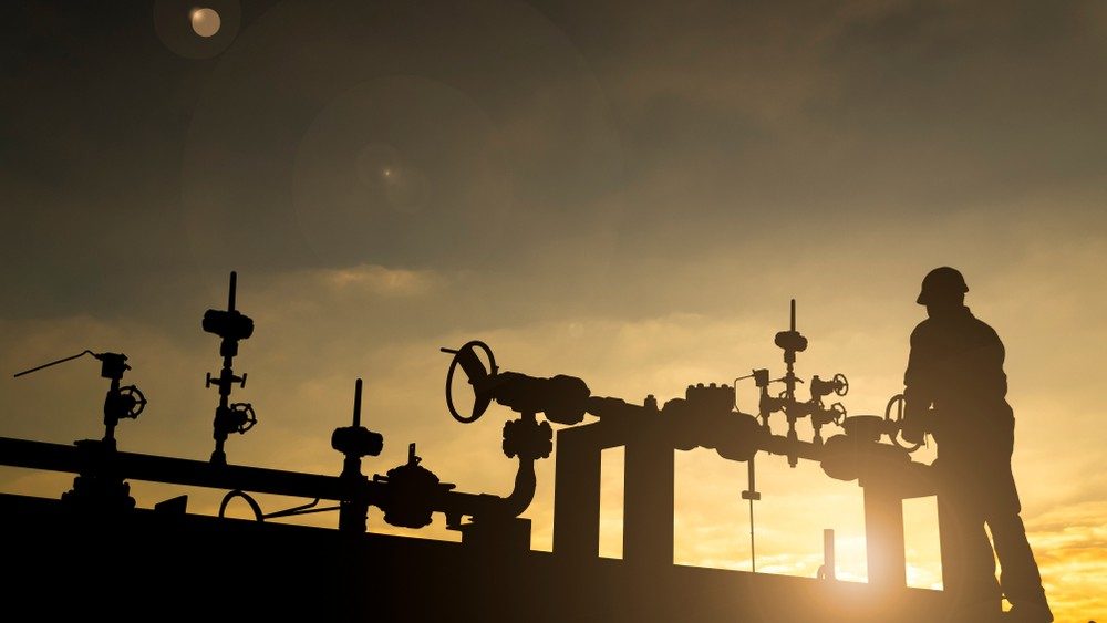 Oil Prices Head for 4% Weekly Gain as U.S.-Iran Deadlock Drags On