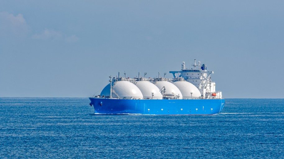 Greek LNG Ship Safely Clears Hormuz After Maritime Incident