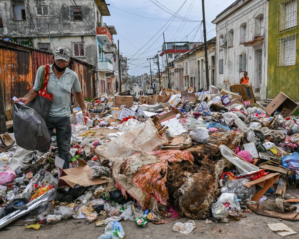 US Tightens Cuba Economic Squeeze Amid State Dept Report