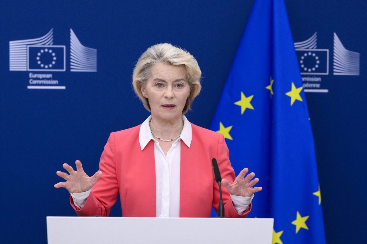 EU eyes under-13 social media ban, targets addictive design