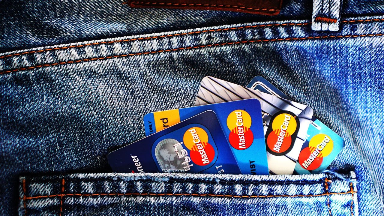U.S. credit card debt hits $1.26 trillion in Q2 2026, near record