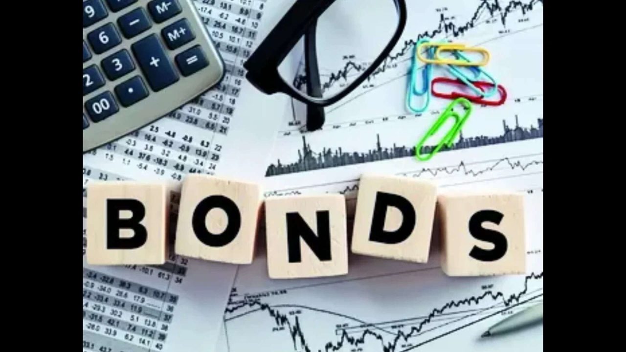 India bonds end flat as oil drop offsets index setback