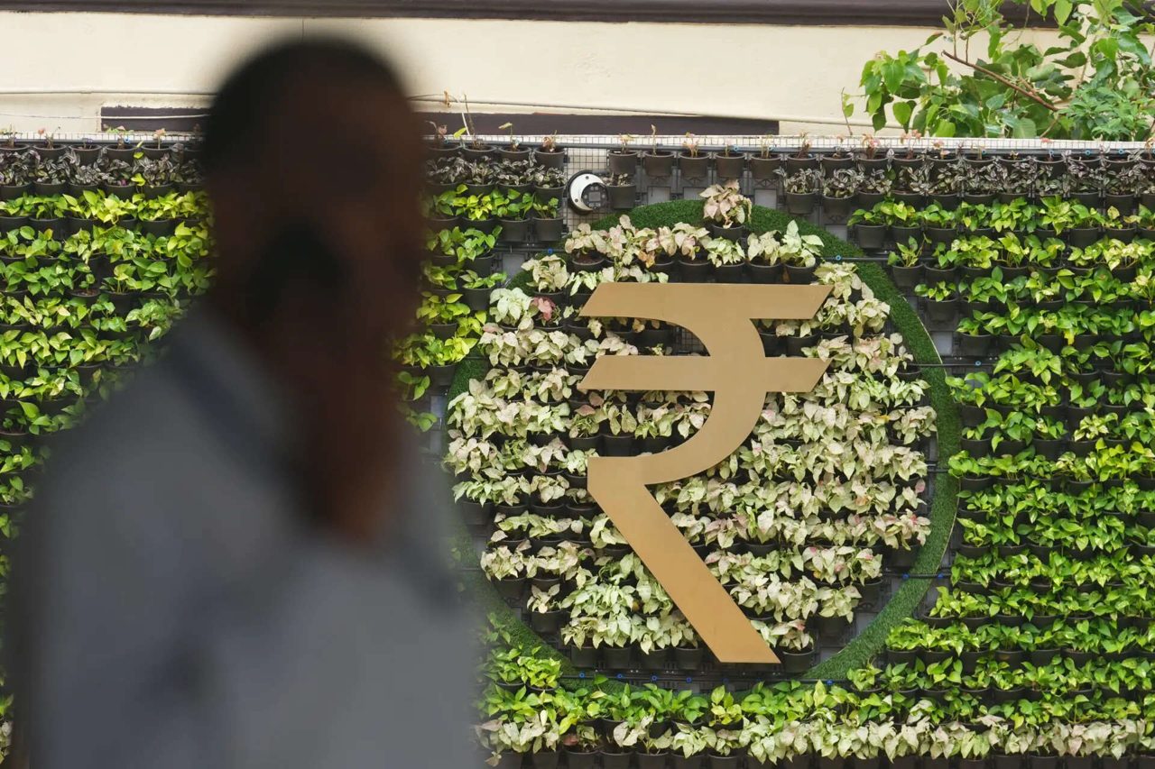 French lender's India treasurer pegs rupee floor near 'fair value' of 96 per dollar