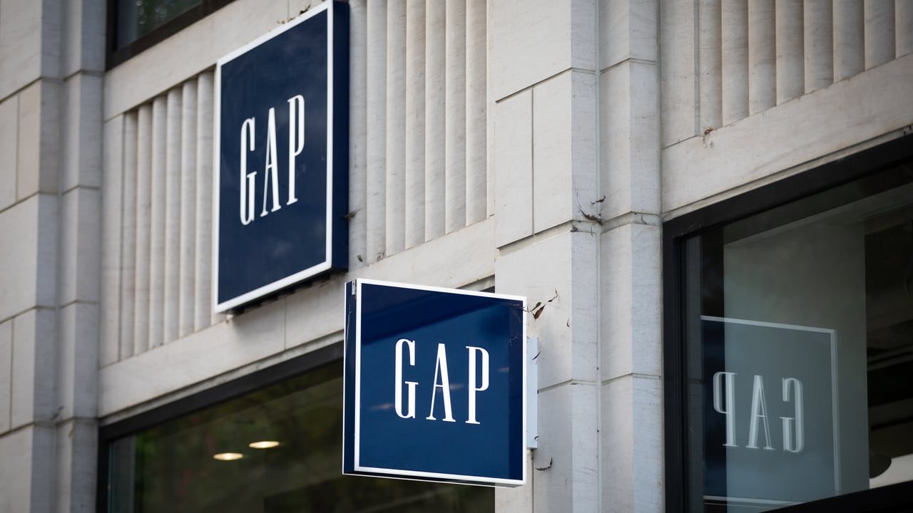 Gap cuts full-year sales outlook after Old Navy Q2 miss