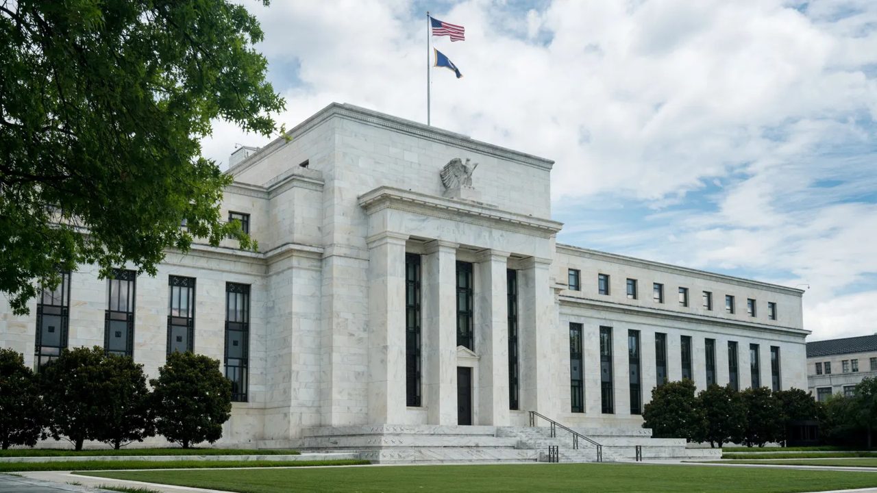 Beyond the Rent: The economic signals multifamily leaders should watch this fall