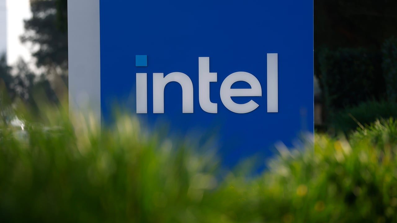 Intel invests $5.7 billion to expand Ireland chip campus