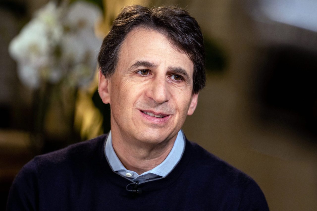 Before becoming CEO of $79 billion Wall Street giant Apollo, Marc Rowan worked at a party store, valet lot, and ‘the best kosher caterer’