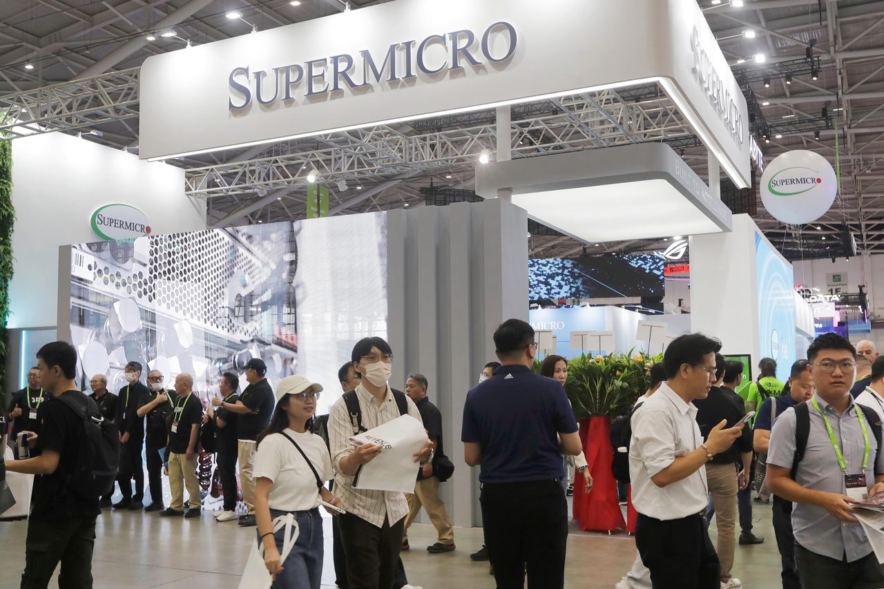 AI infrastructure stocks surge after strong earnings from CoreWeave, Supermicro