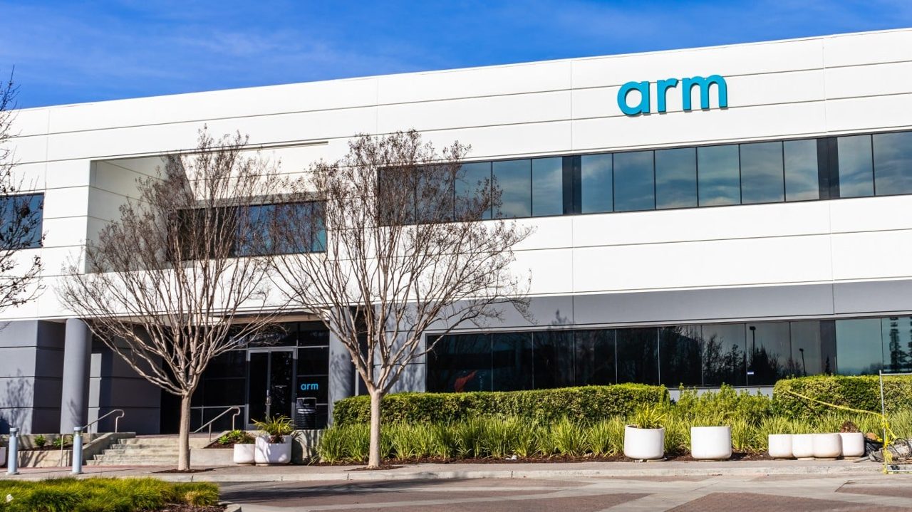 Great Company, Full Price: What Arm’s Numbers Say About the Next 1 Year