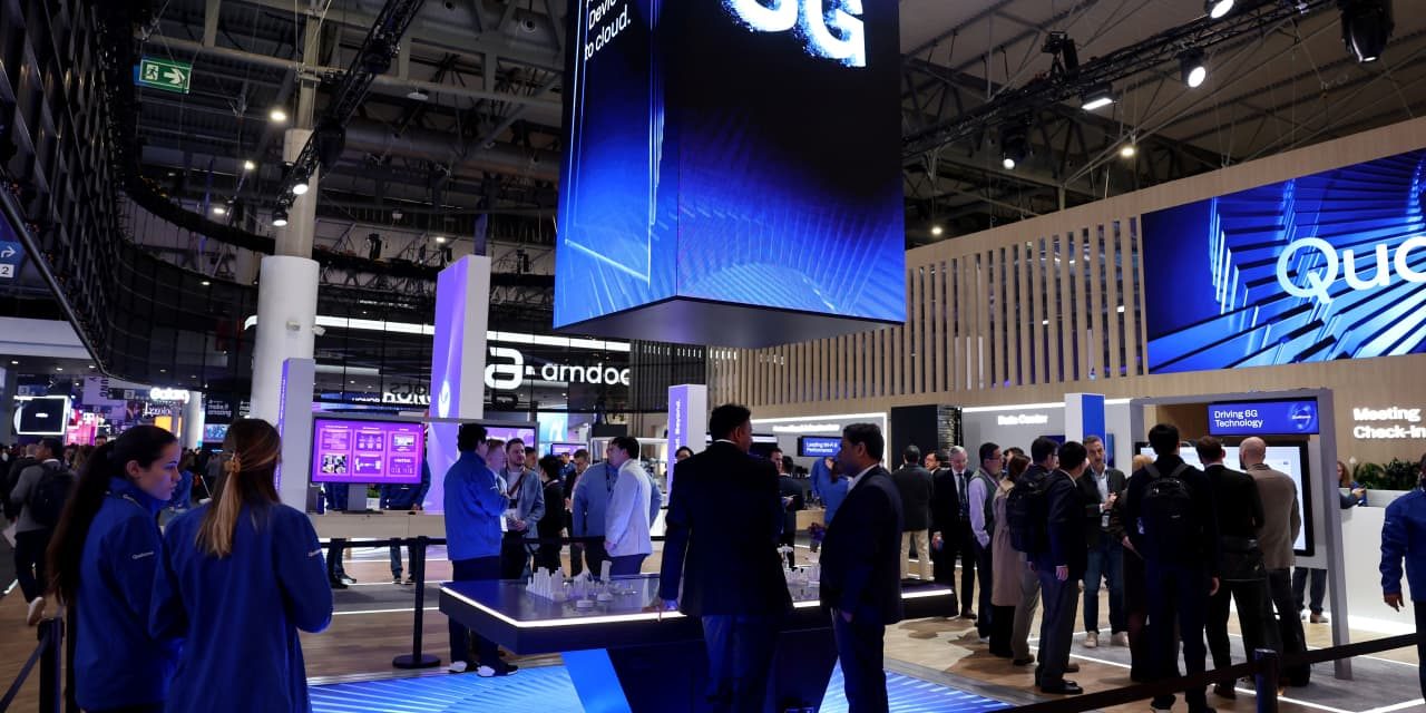 Why Qualcomm Stock Is Falling Sharply After Earnings