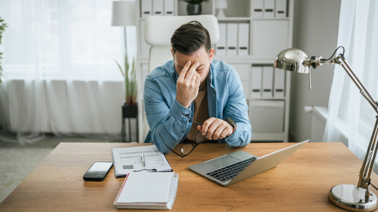 55% of Americans say their finances are getting worse — here's how to budget when your income changes every month