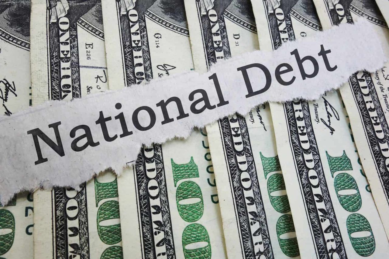 Forget the Fed and Oil Prices: The Real Recession Risk Is the $39.5 Trillion U.S. Debt Bomb