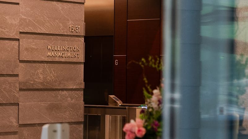 Wellington, Vanguard, Blackstone debut public-private funds