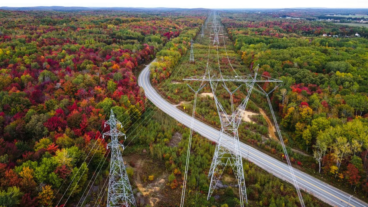 Eversource Q2 income plunges on transmission ROE, offshore wind charges