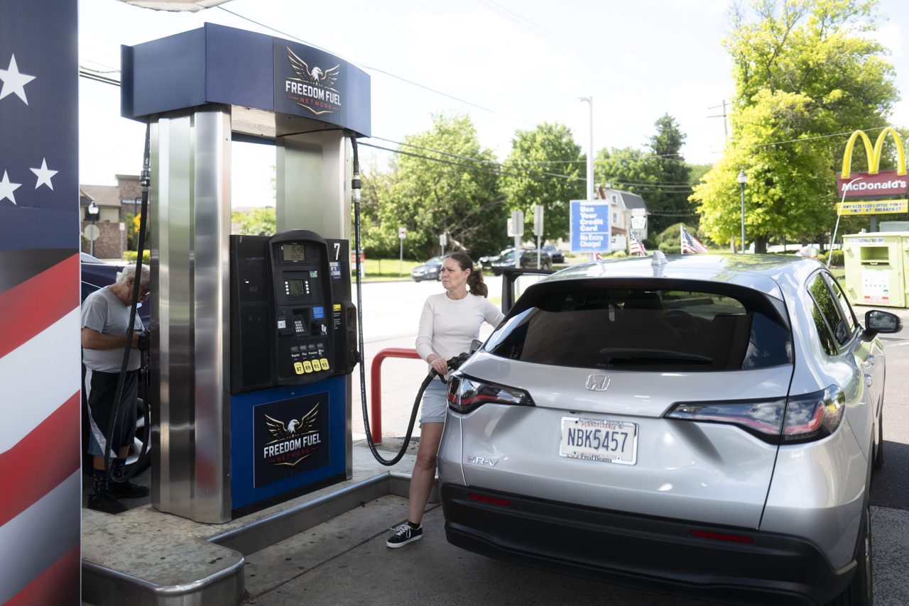 Inflation cools, Morgan Stanley earnings, IBM's bad day and more in Morning Squawk