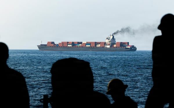 Oil is sliding toward a weekly loss as Strait of Hormuz talks hit obstacles