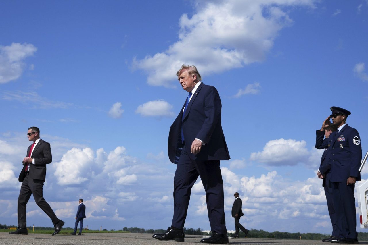 Trump's approval rating on the economy sinks to just 32%, and even Republicans feel like they need 'to get a loan before I go grocery shopping'