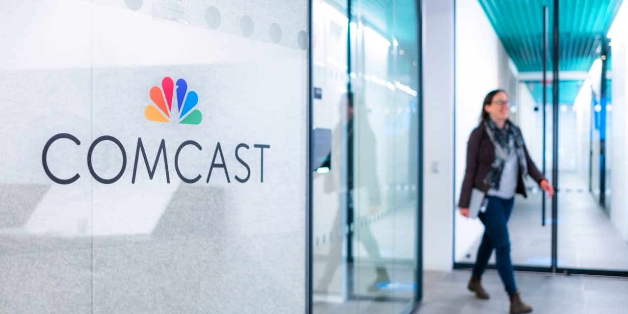 Comcast Stock Is Trapped Between Strong Earnings and Bleeding Broadband