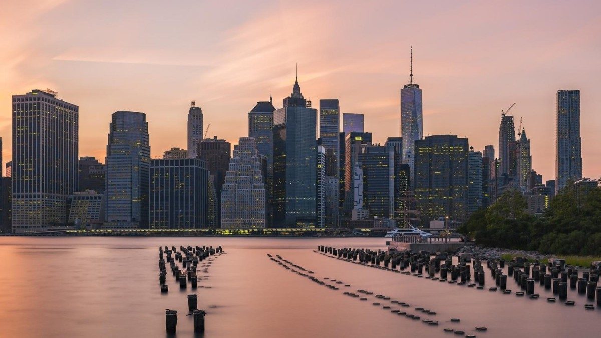 New York Freezes Large Data Center Permits Over Grid Strain