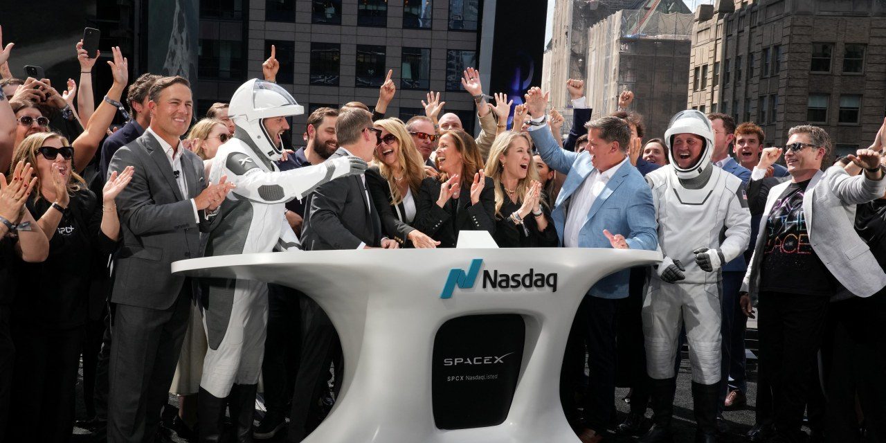 Stocks to Watch: SK Hynix, SpaceX, Intel