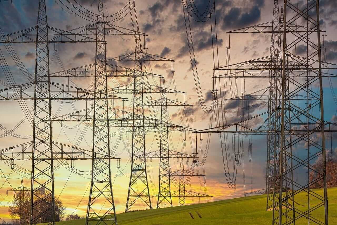 Alliant Energy Stock: Is Wall Street Bullish or Bearish?