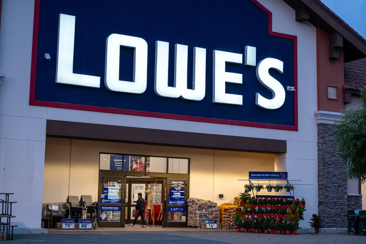 Lowe's gives muted outlook as it sees 'pressure' in home improvement spending