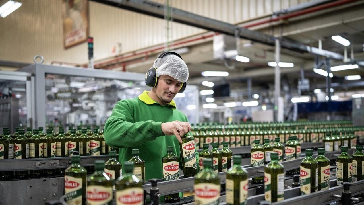 Deoleo shareholders reviewing interest in olive-oil business