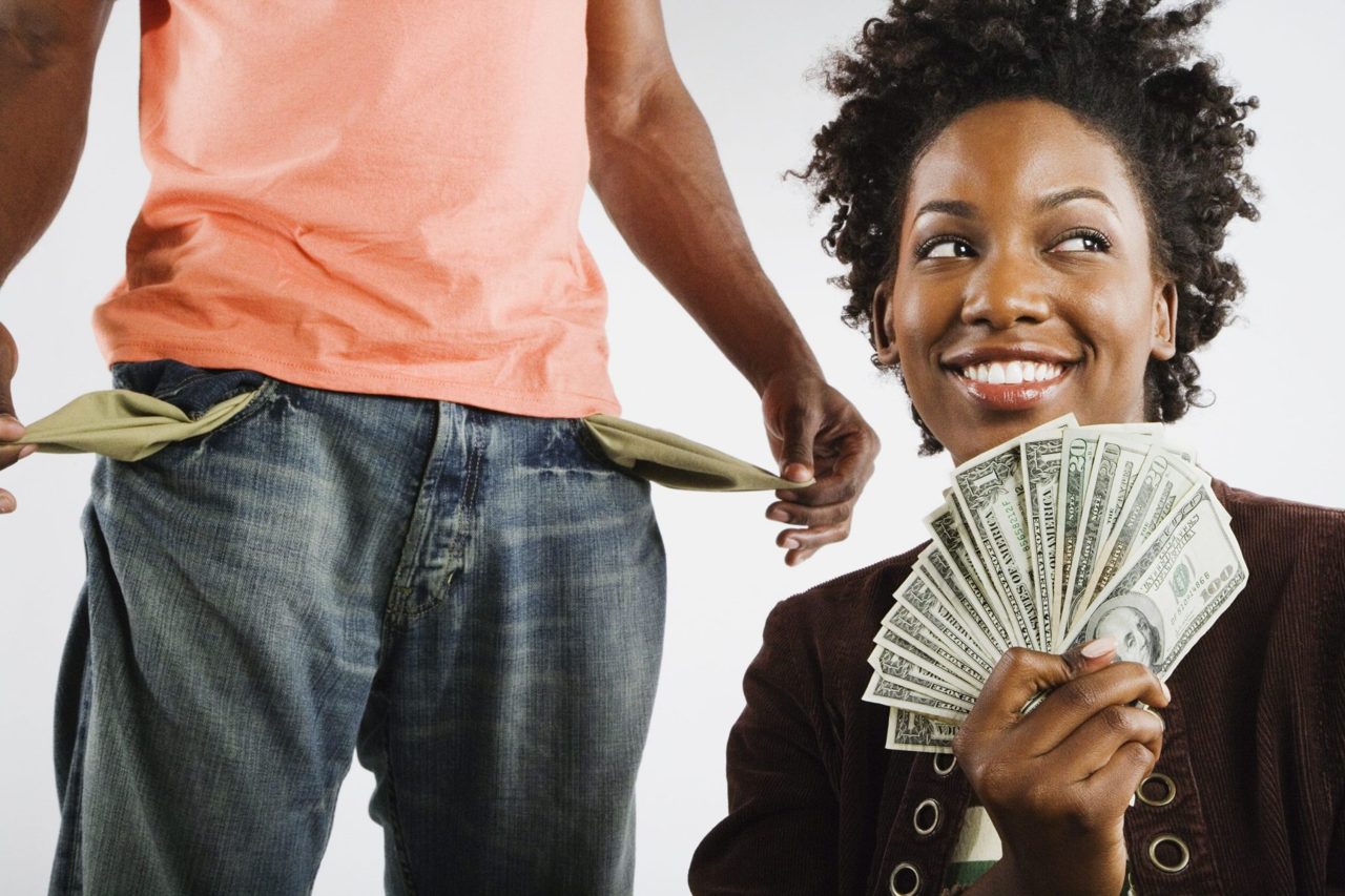 In this economy, millennials and Gen Z would rather break up than date someone in debt: 'There's a pretty big divide'