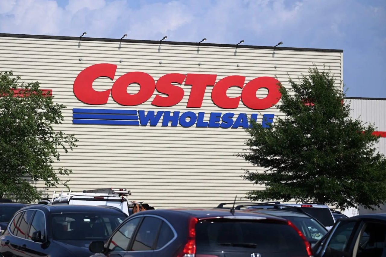 Is Costco Stock an Obvious Buy Right Now?