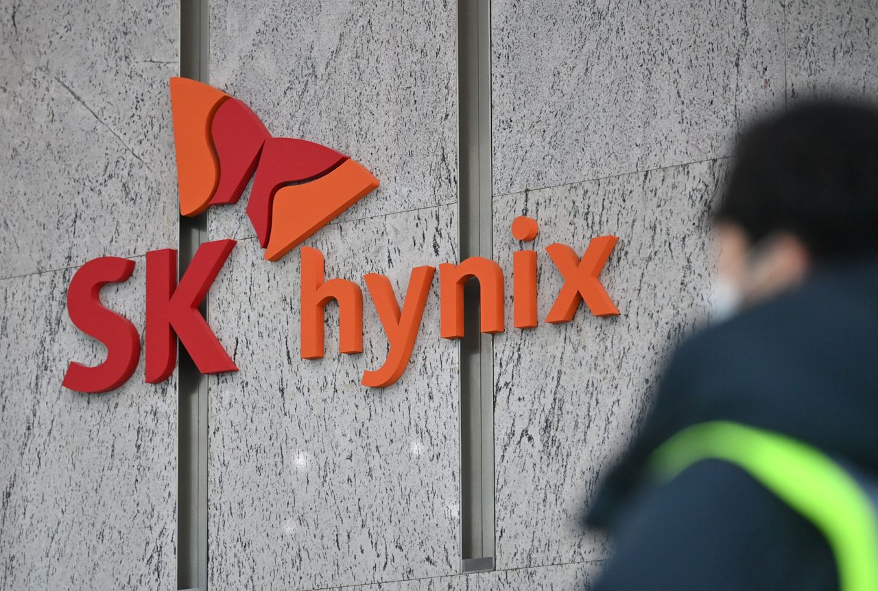 Stock market today: Dow, S&P 500, Nasdaq rise to cap choppy week as SK Hynix pops in US debut