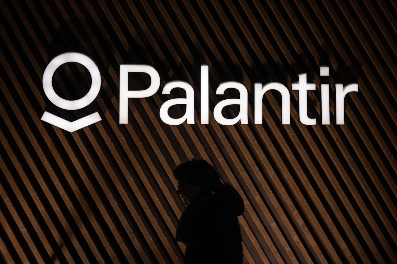 Can Palantir Stock Keep Climbing After Its "Otherworldly" Earnings?