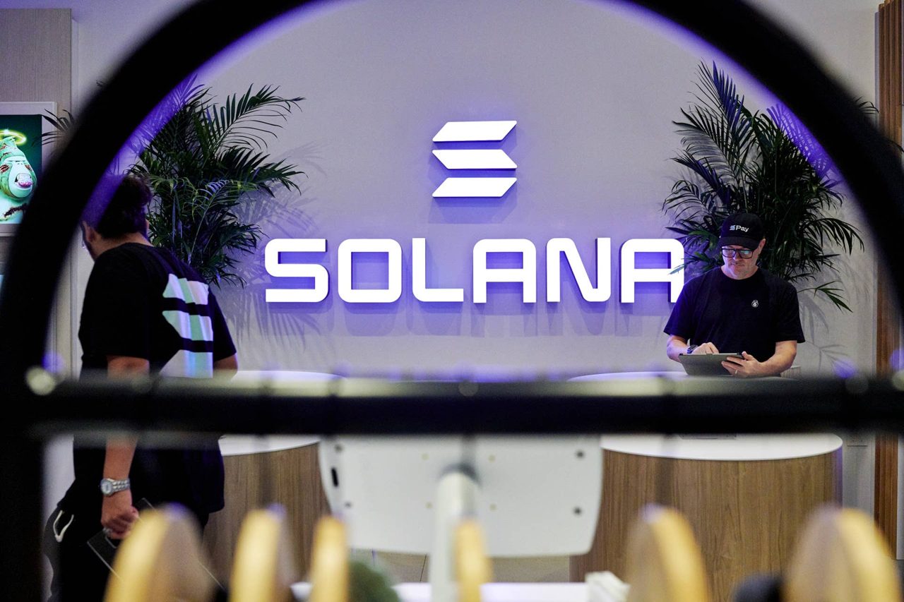 Angel investor says Bitcoin has bottomed, sell it and buy Solana