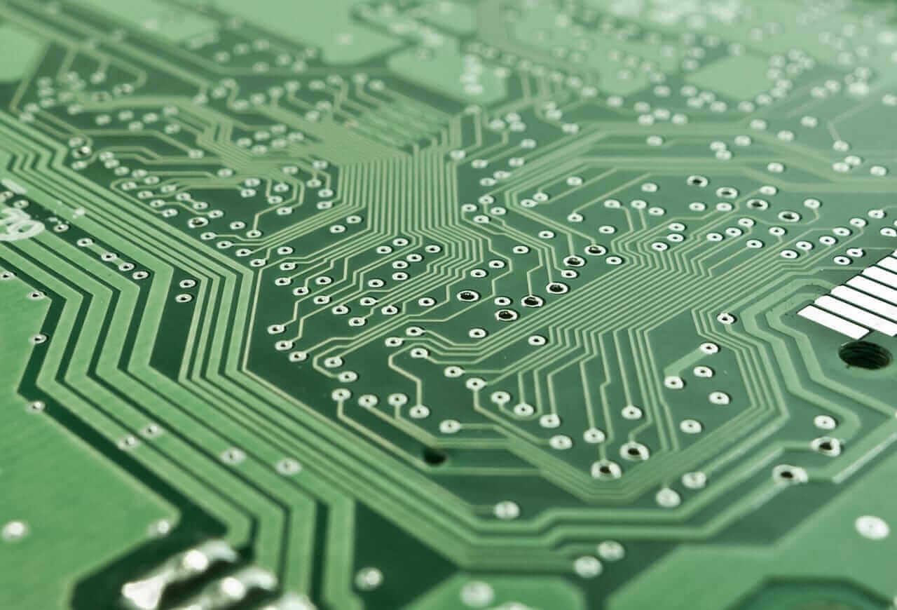 Stocks Mixed as Weakness in Chipmakers Weighs